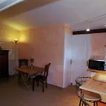 Les Logis Du Roy Апарт-отель 4*