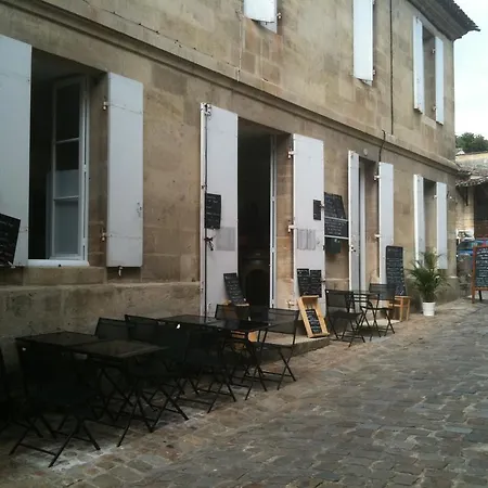 Les Logis Du Roy Apart Otel