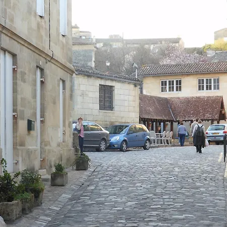 מלון דירות Les Logis Du Roy 4*