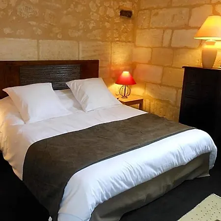 Les Logis Du Roy Aparthotel