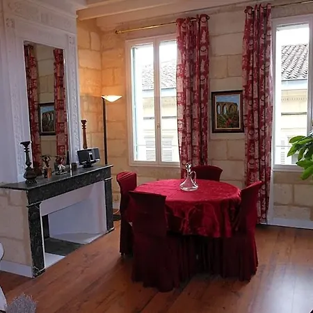 Hotel apartamentowy Les Logis Du Roy