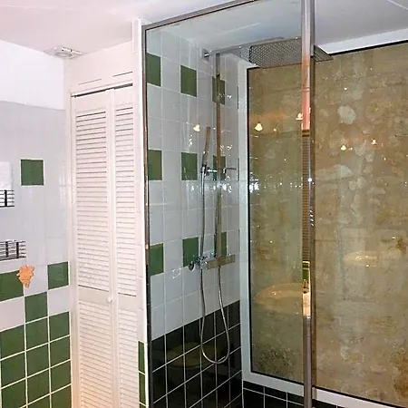Aparthotel Les Logis Du Roy Saint-Émilion