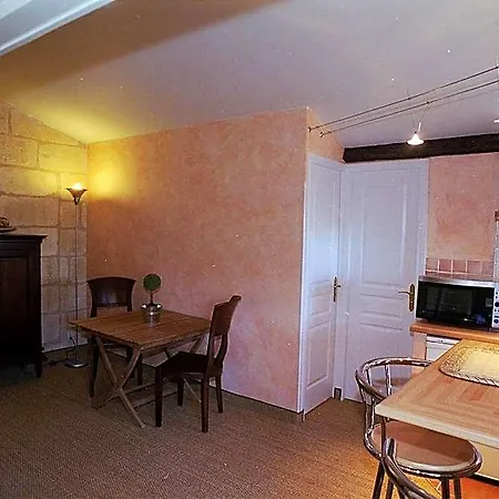 Hotel apartamentowy Les Logis Du Roy