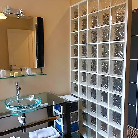 Les Logis Du Roy Hotel apartamentowy