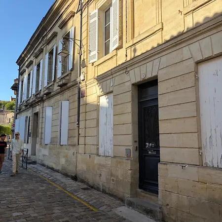 Aparthotel Les Logis Du Roy Saint-Emilion