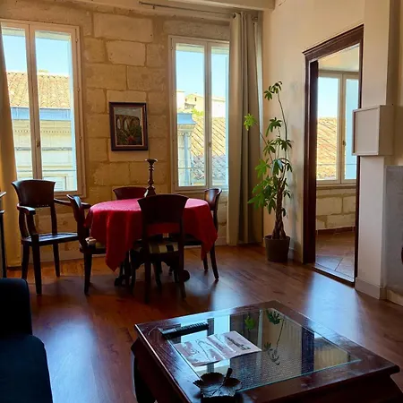 Ξενοδοχείο με διαμερίσματα Les Logis Du Roy 4*