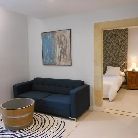 Les Logis Du Roy Apart Otel 4*