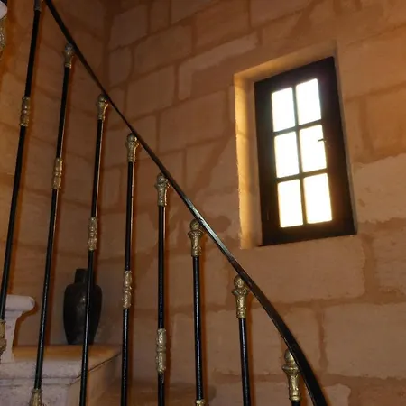 Les Logis Du Roy Apart Otel Saint-Émilion