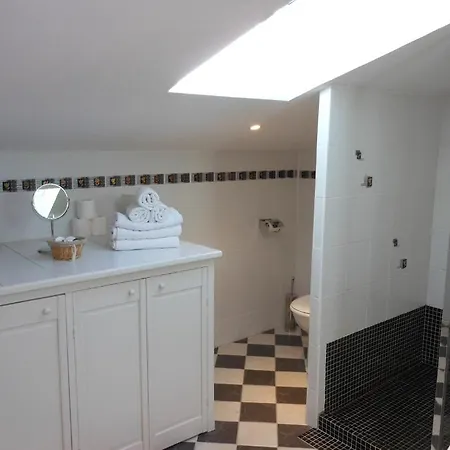 Les Logis Du Roy Apart Otel Saint-Émilion