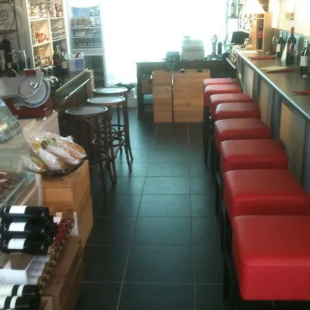 Les Logis Du Roy Aparthotel 3*