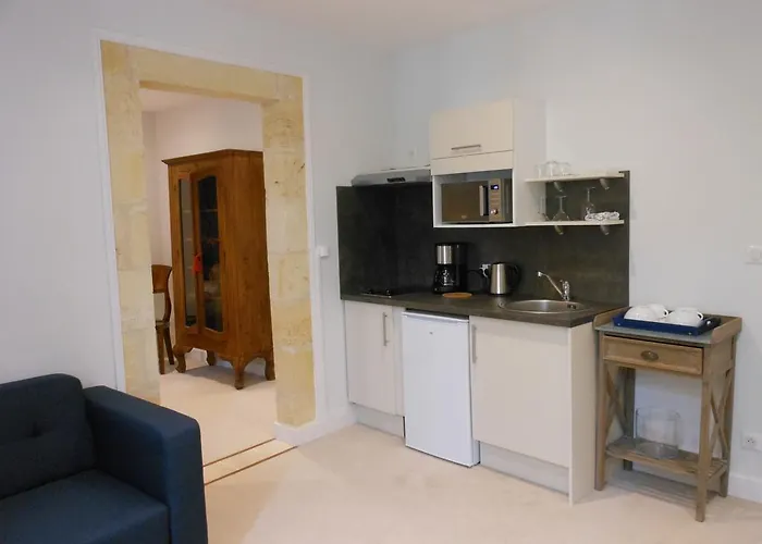 Les Logis Du Roy מלון דירות סנט-אמיליון