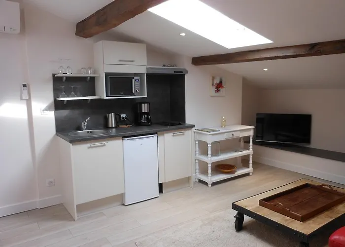 Les Logis Du Roy מלון דירות סנט-אמיליון