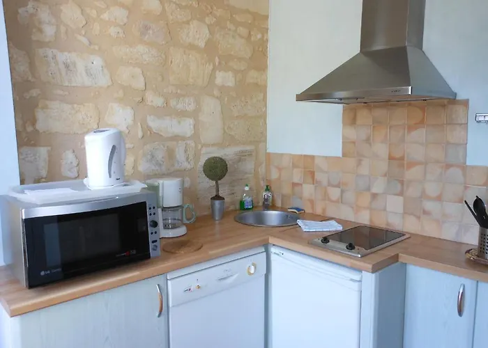 Les Logis Du Roy מלון דירות