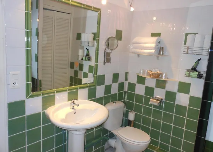 Les Logis Du Roy 4* סנט-אמיליון