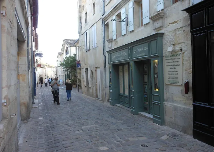 Les Logis Du Roy 4* סנט-אמיליון